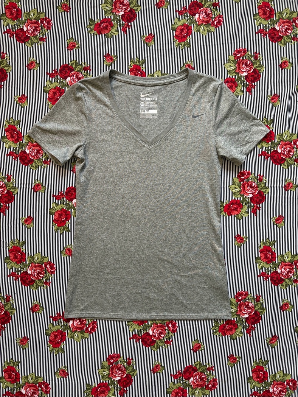 Women’s The Nike Tee Dri Fit Gray V-Neck Short Sleeve Tee